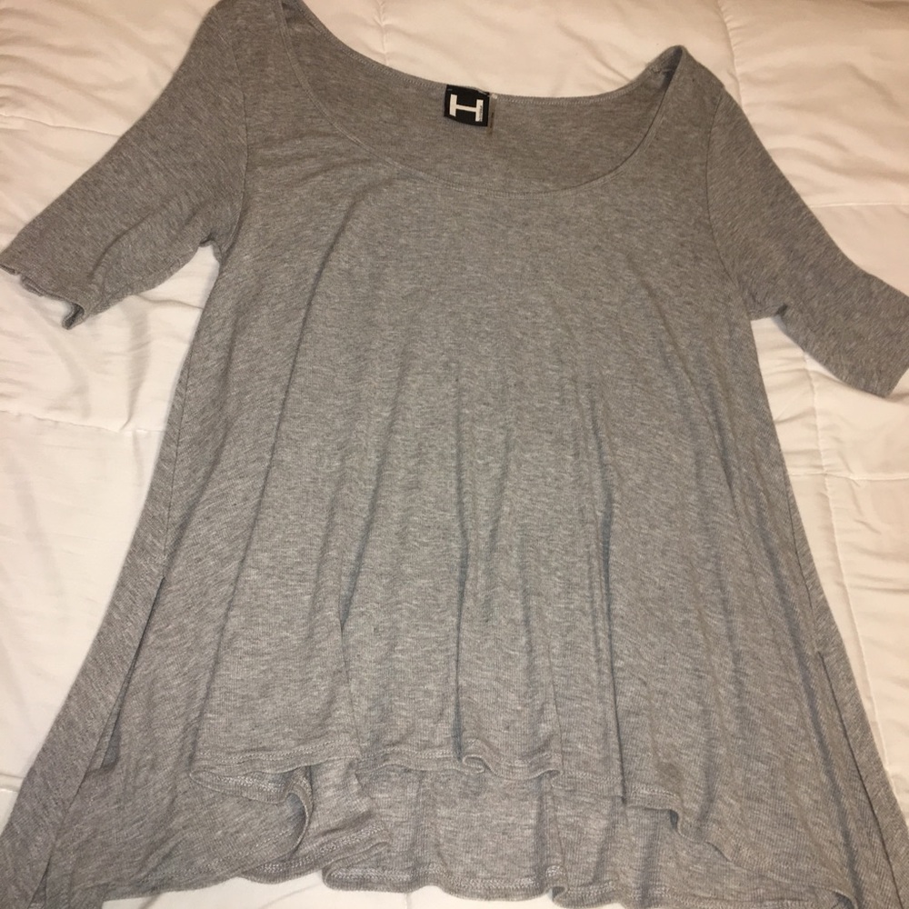 Quarter sleeve shirt